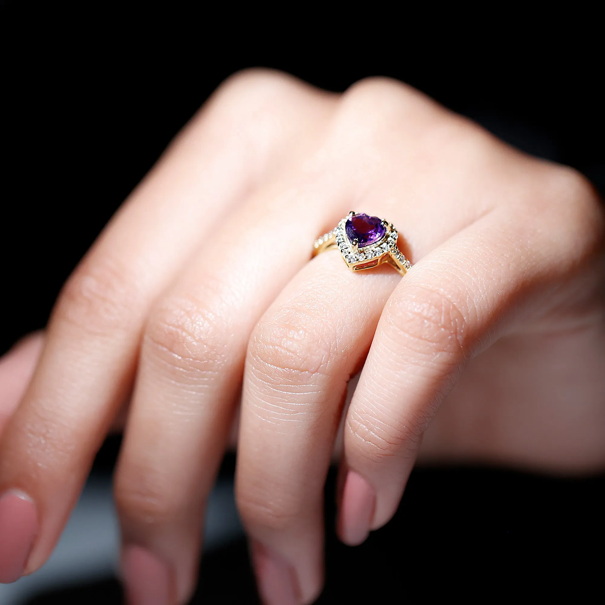 1.50 CT Heart Shape Amethyst Engagement Ring with Diamond Accent