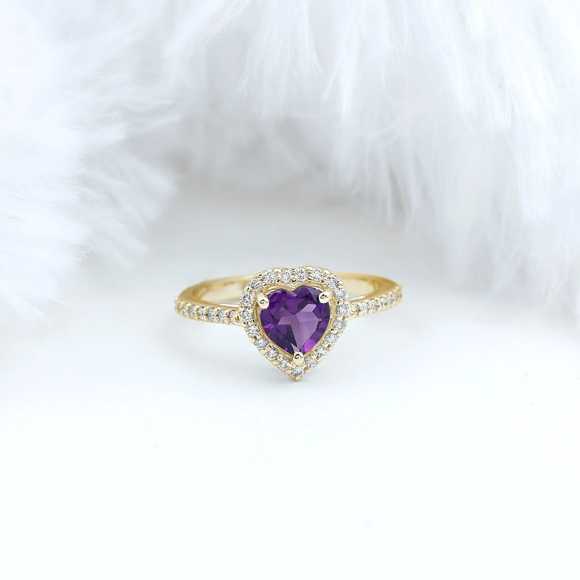 1.50 CT Heart Shape Amethyst Engagement Ring with Diamond Accent