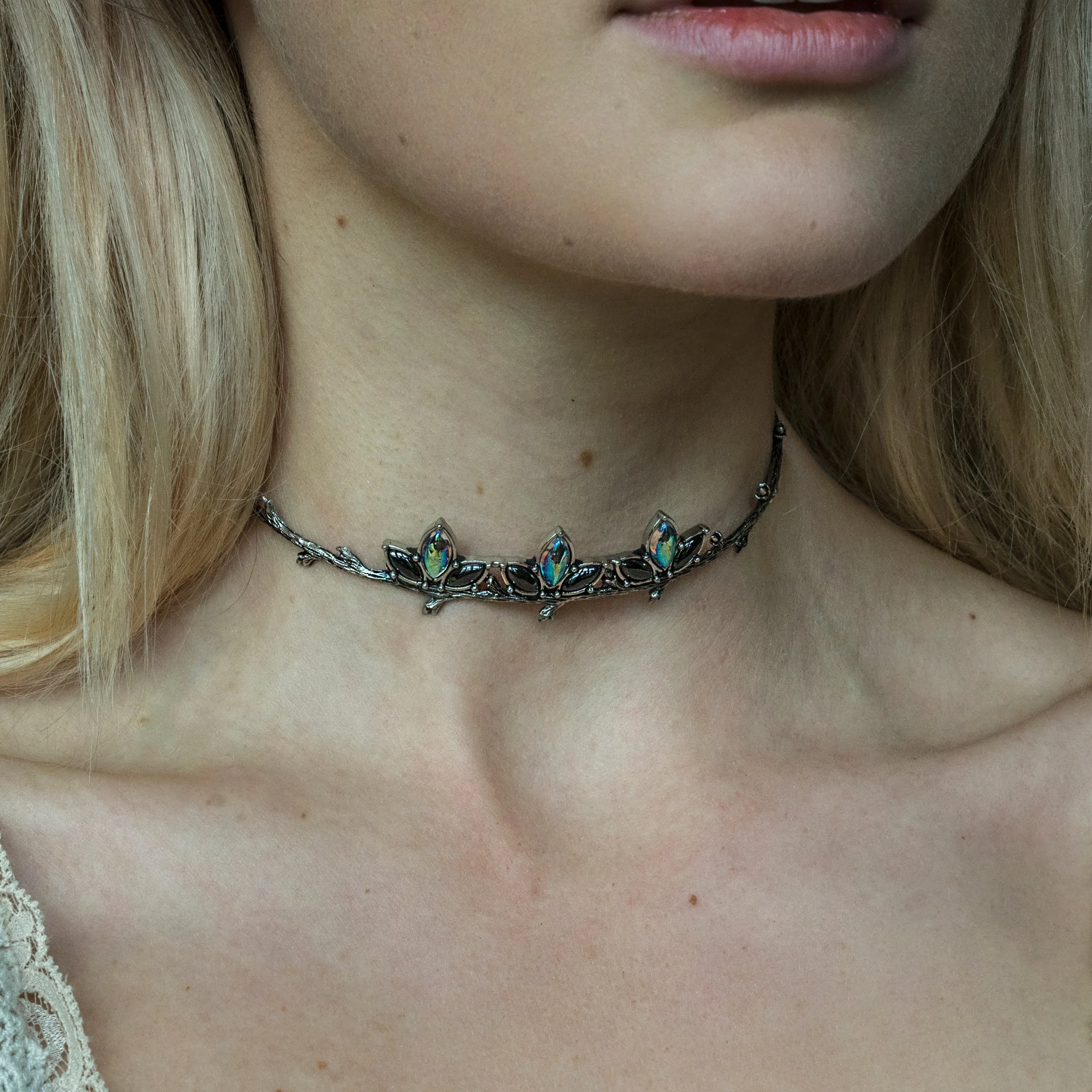 Até Goddess of Mischief Thorn Gothic Choker Mystic