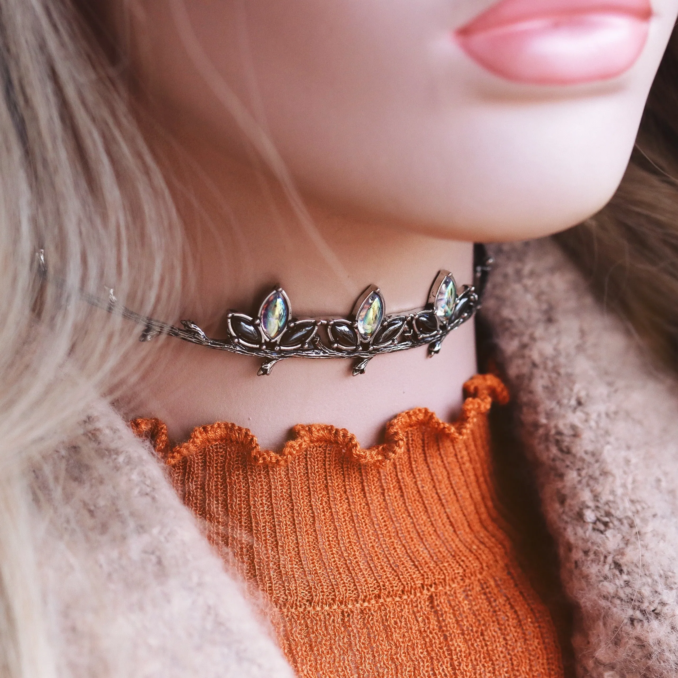 Até Goddess of Mischief Thorn Gothic Choker Mystic