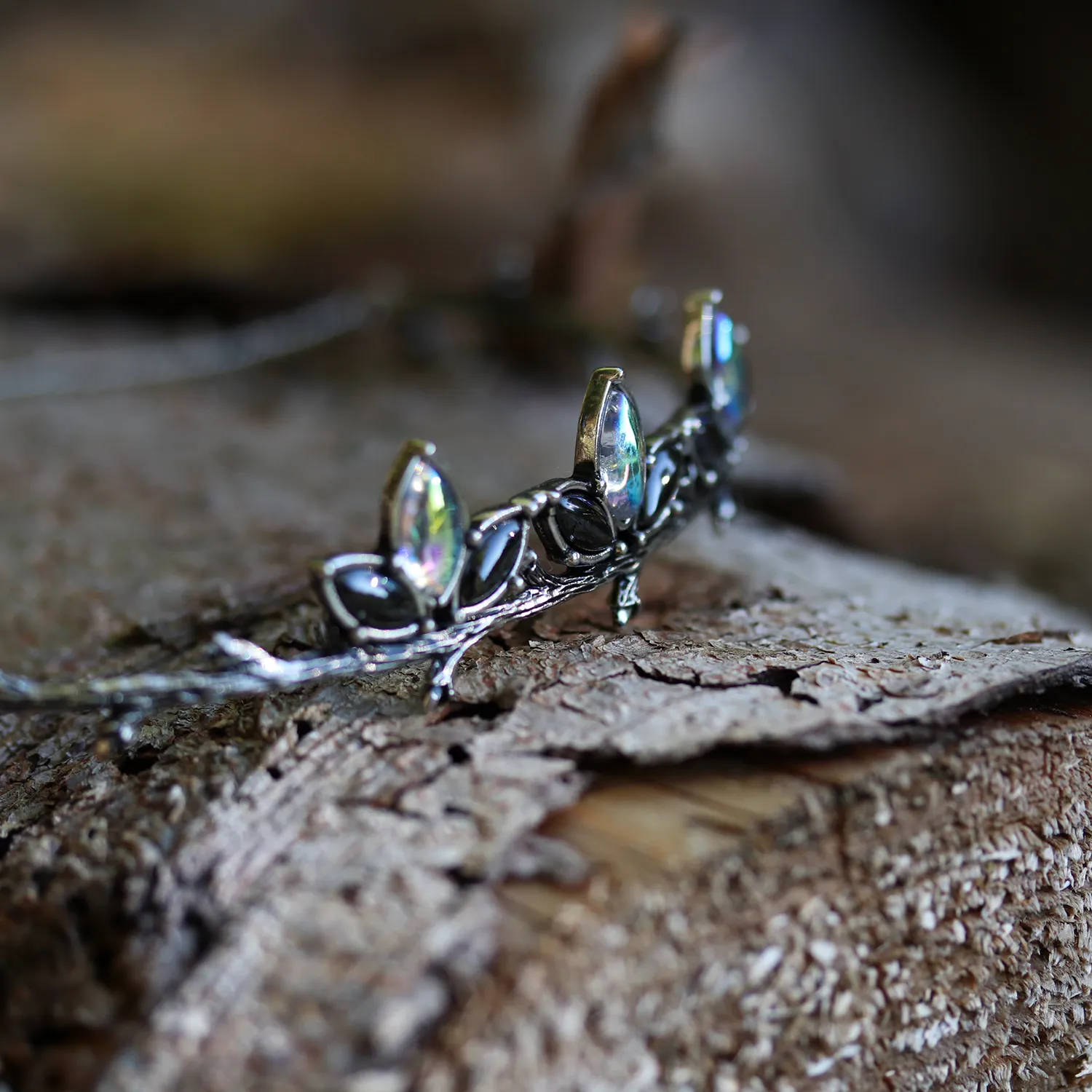 Até Goddess of Mischief Thorn Gothic Choker Mystic