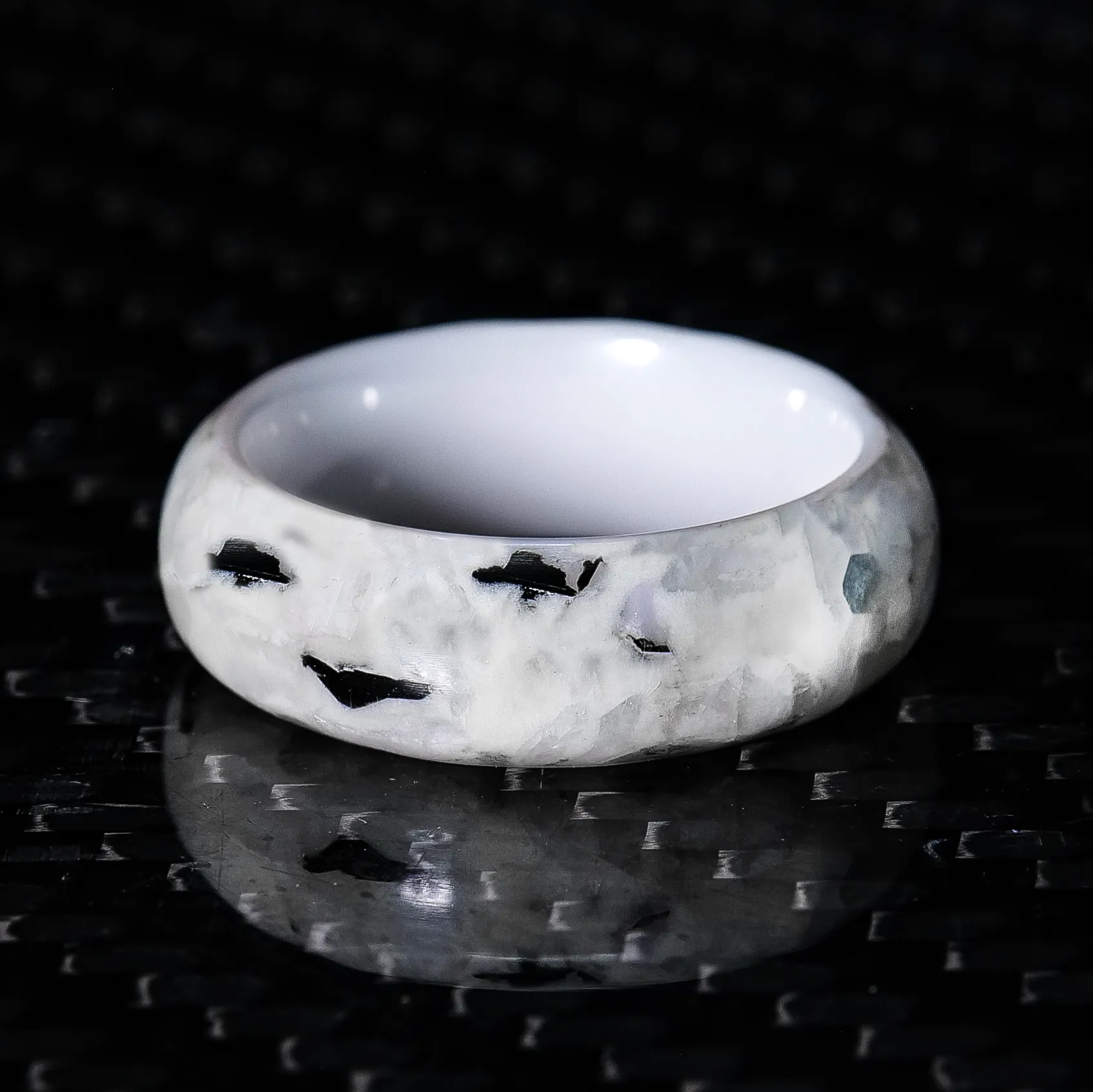 Boundless Lunar Glowstone Ring