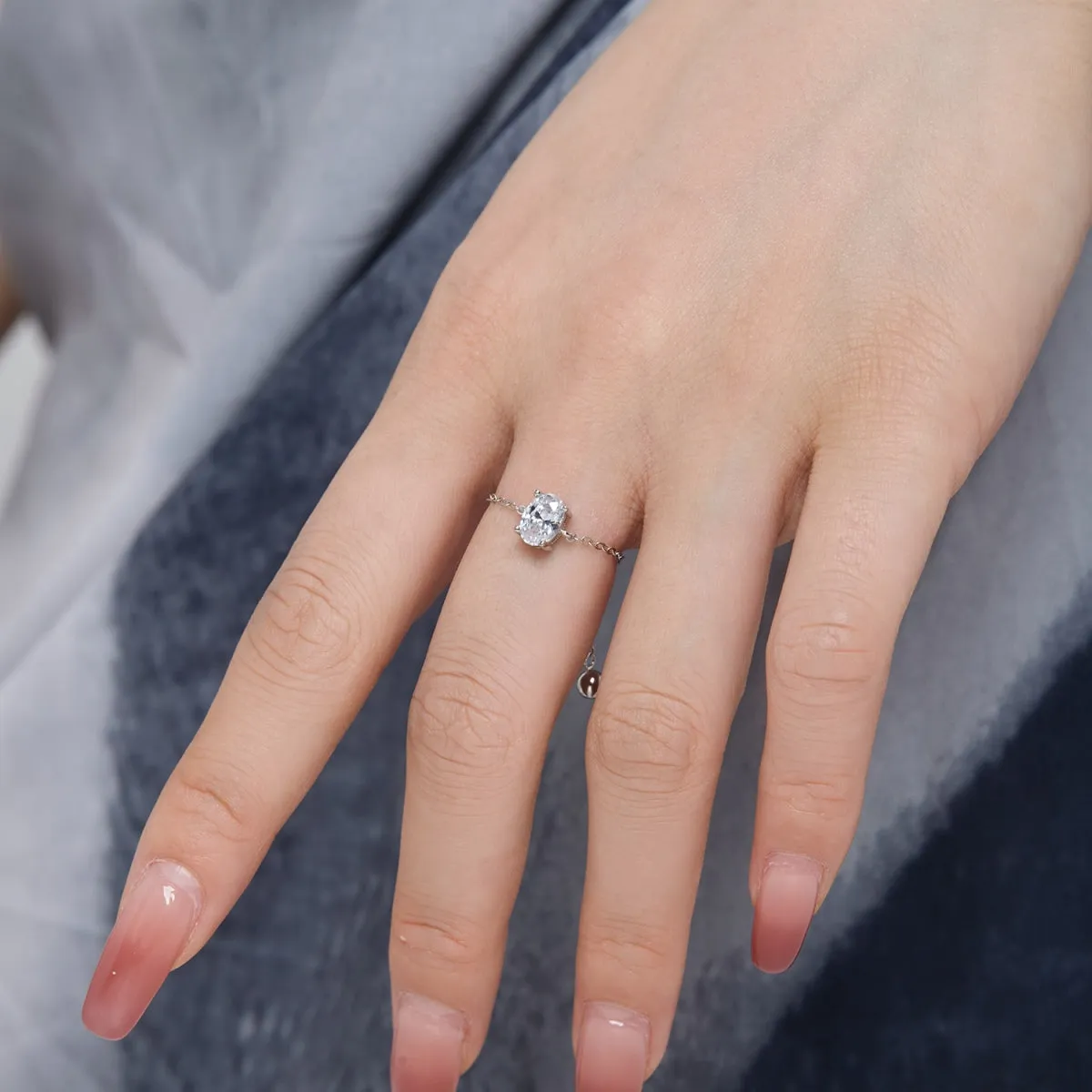 Dainty Oval Sparkle Adjustable Chain Ring