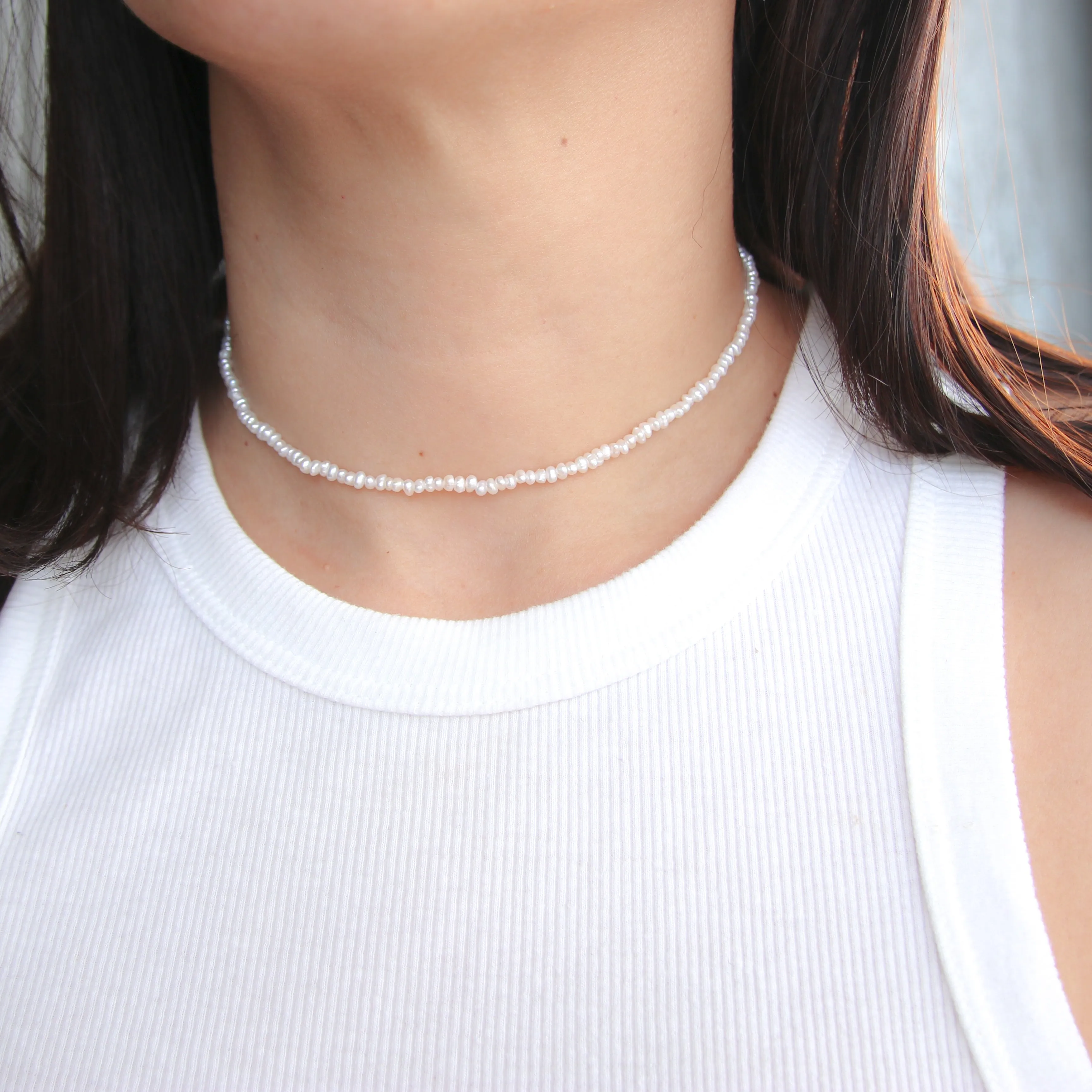 Dainty Pearl Choker