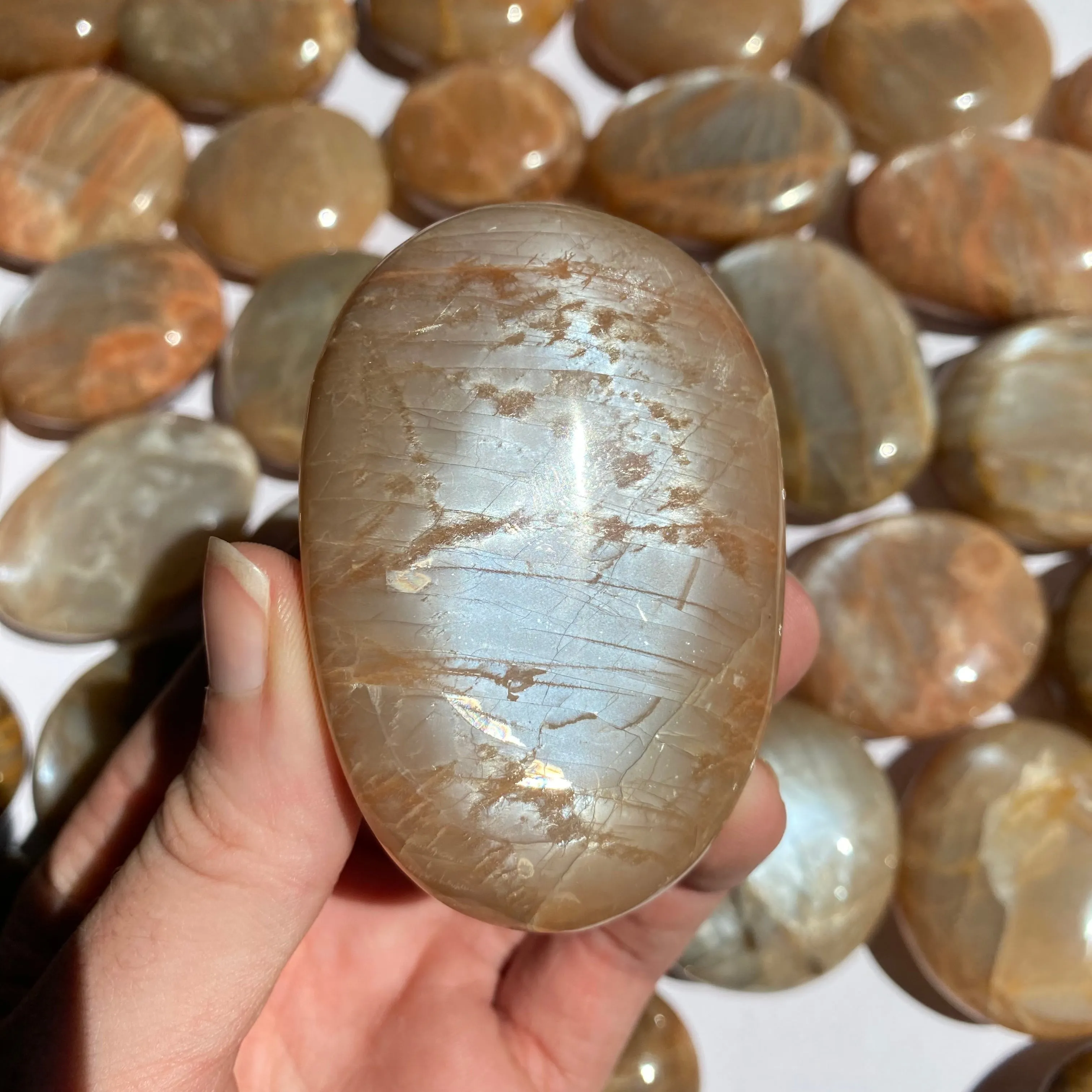 Flashy Peach Moonstone Palm Stone