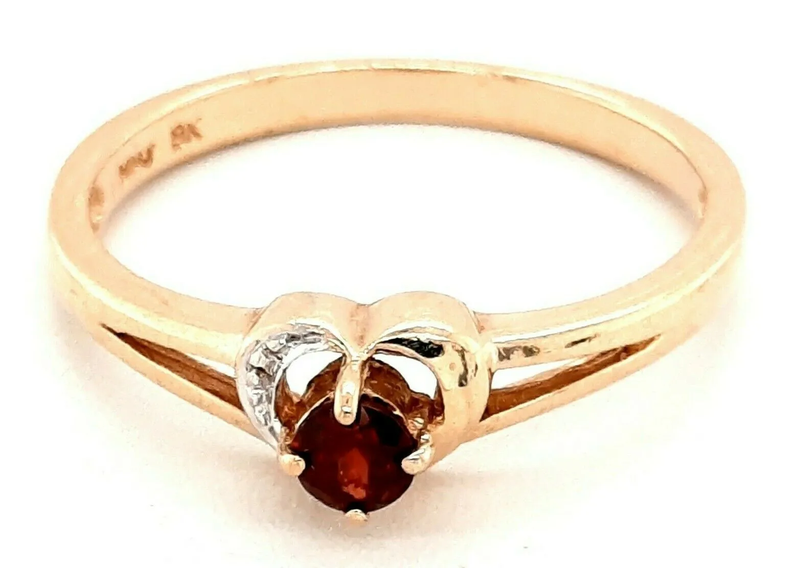 Garnet & 9ct Yellow Gold Ring Heart Shape Centre Fine Gemstone Jewellery