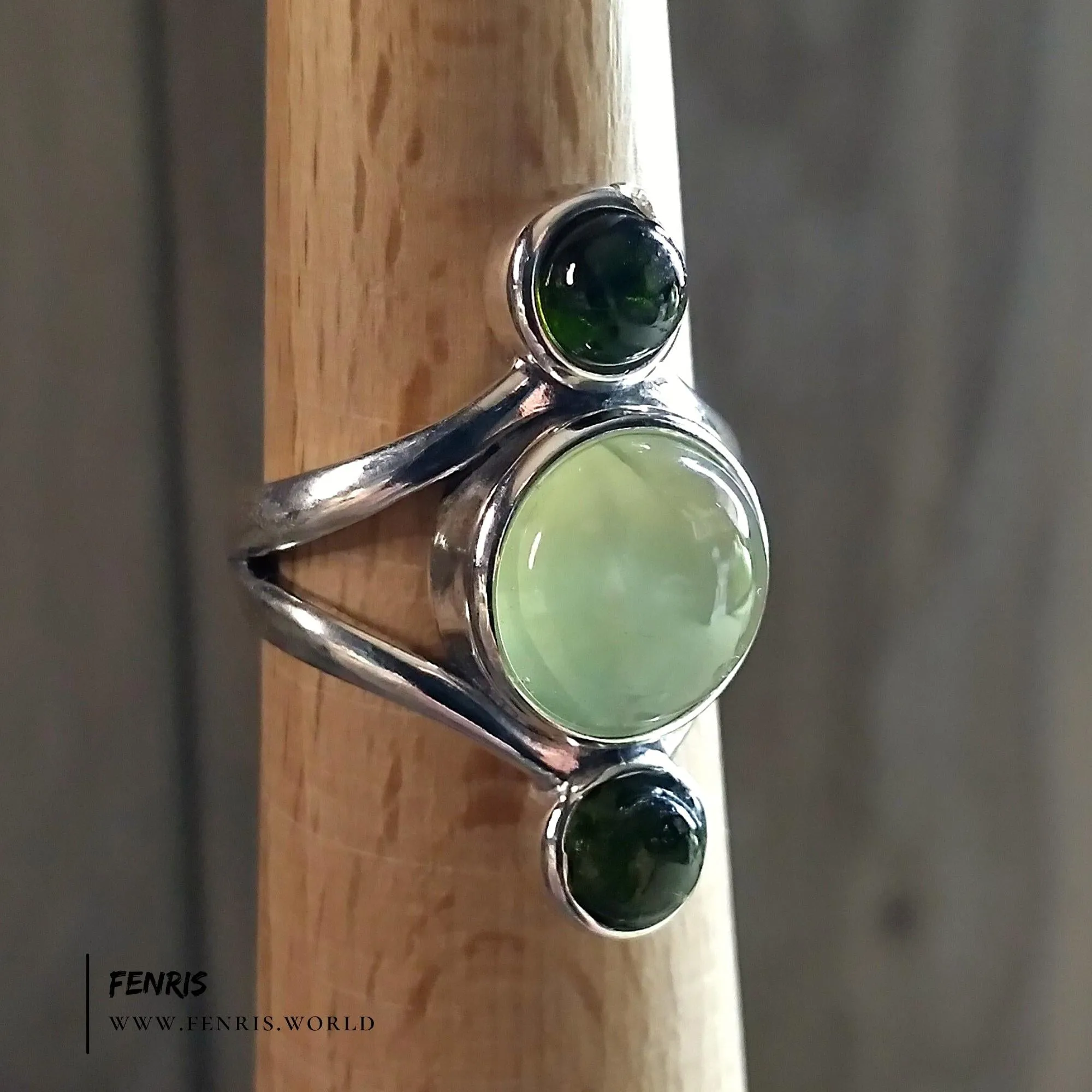 Green Tourmaline And Prehnite 925 Sterling Silver Women's Ring - Fenris