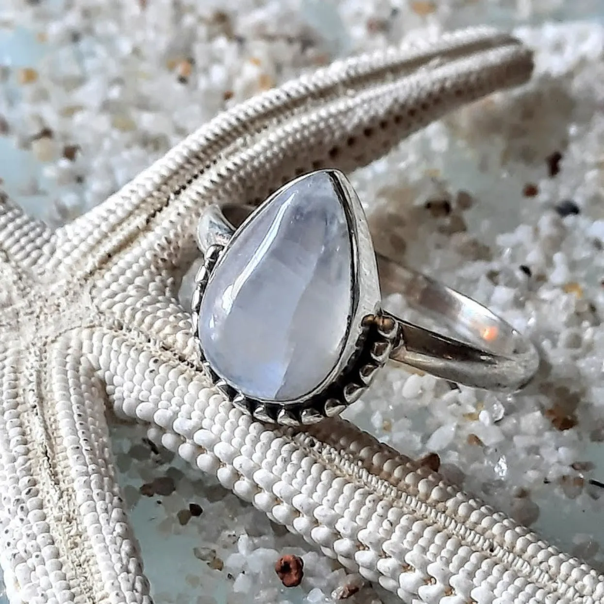 MOONSTONE DROP - 925 SILVER RING