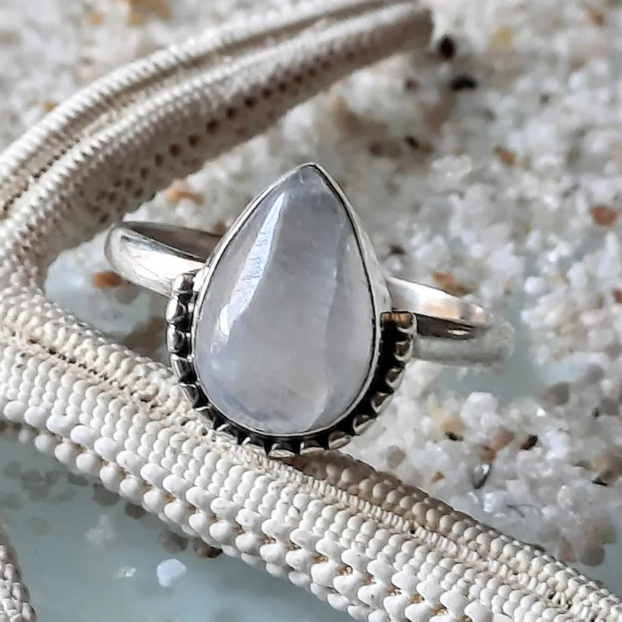 MOONSTONE DROP - 925 SILVER RING