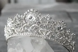 PIPPA Full Bridal Crown