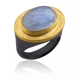 Pompei Ring with Rainbow Moonstone