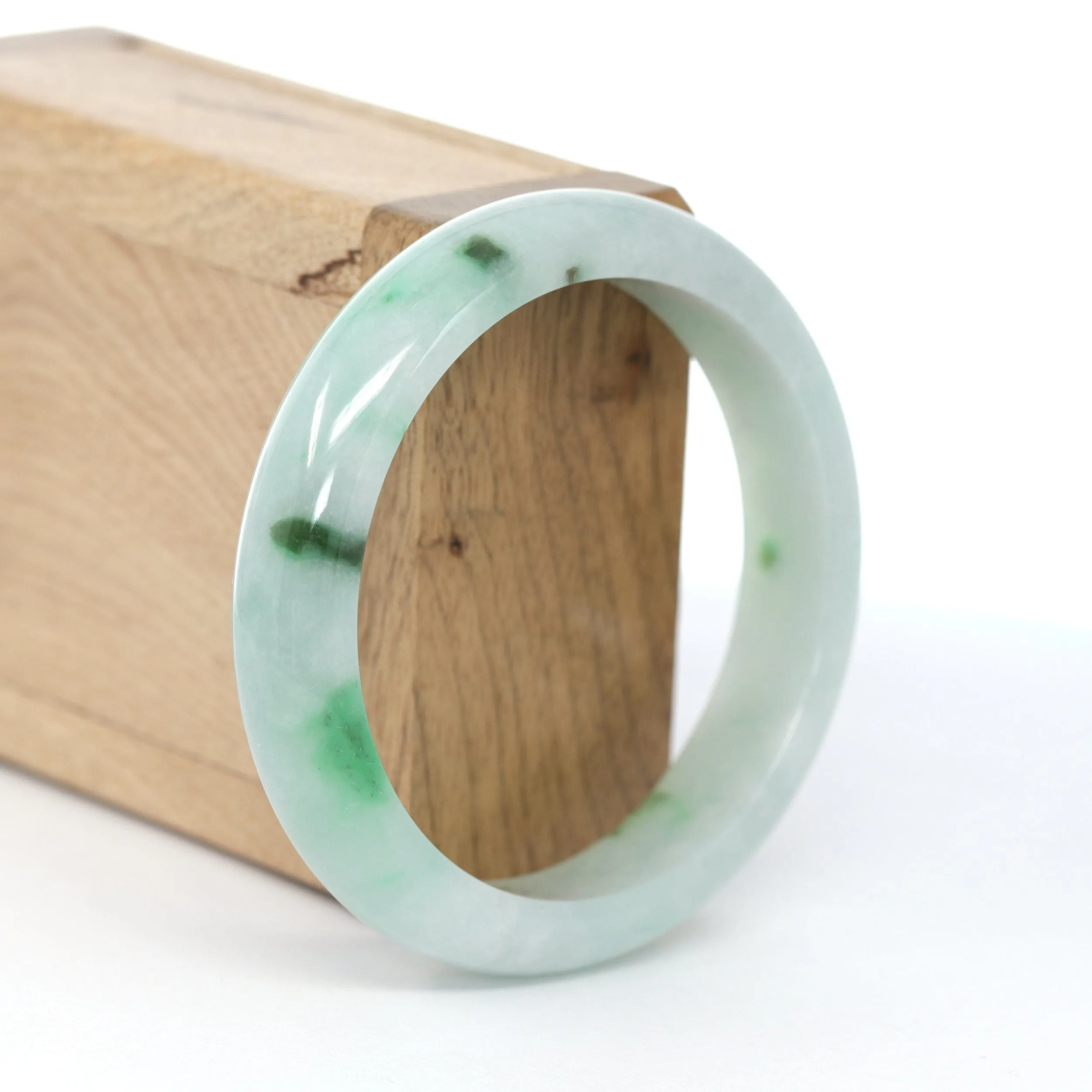 RealJade® Co. "Classic Bangle" Green Natural Jadeite Jade Bangle (57.35 mm ) #617