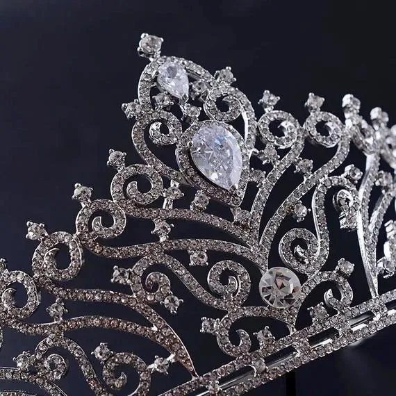 T148. luxury royal rhinestone tiara for classic wedding