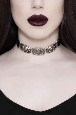 Tilaki Choker