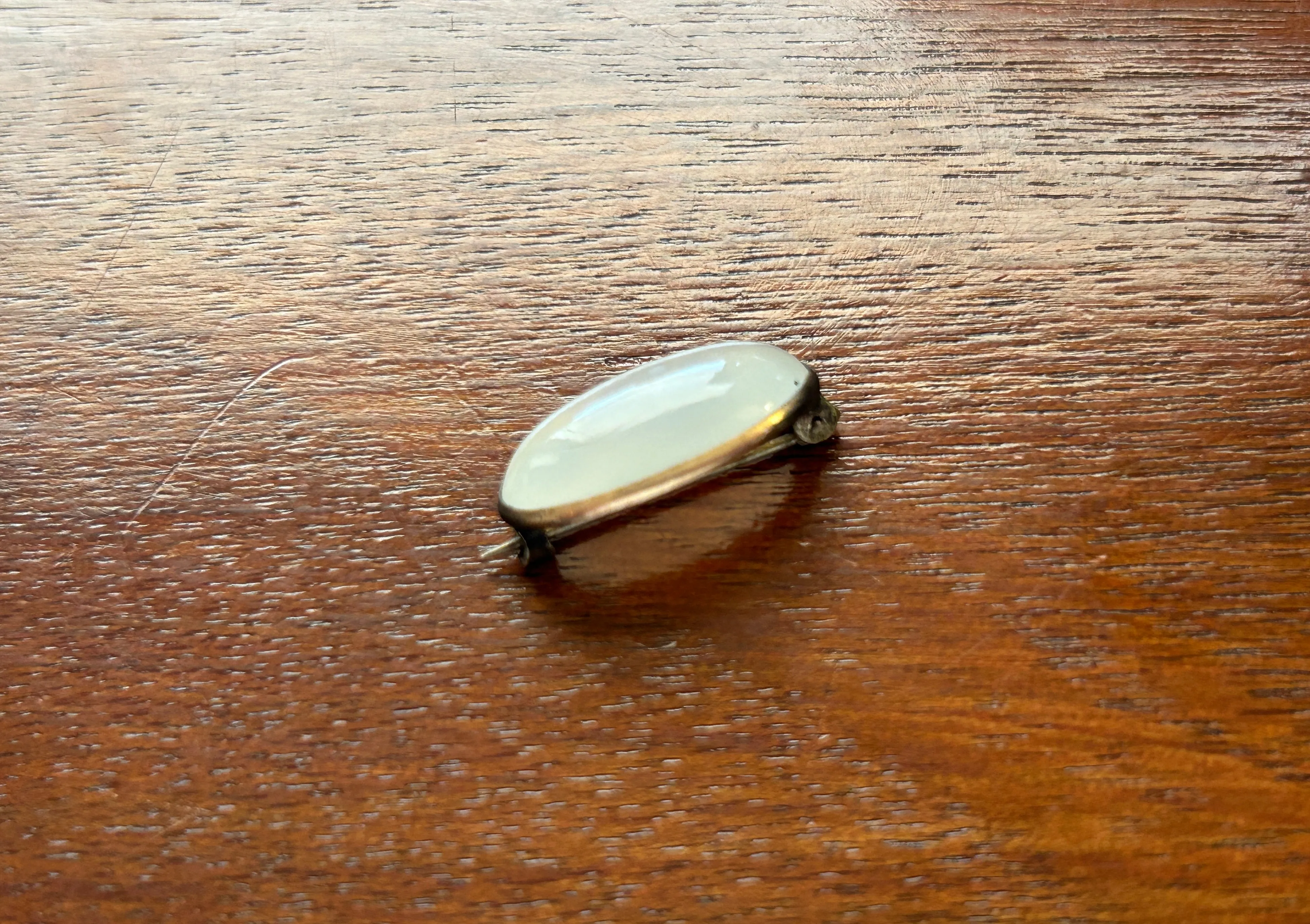 Vintage Antique Gold Moonstone Cabochon Brooch Pin