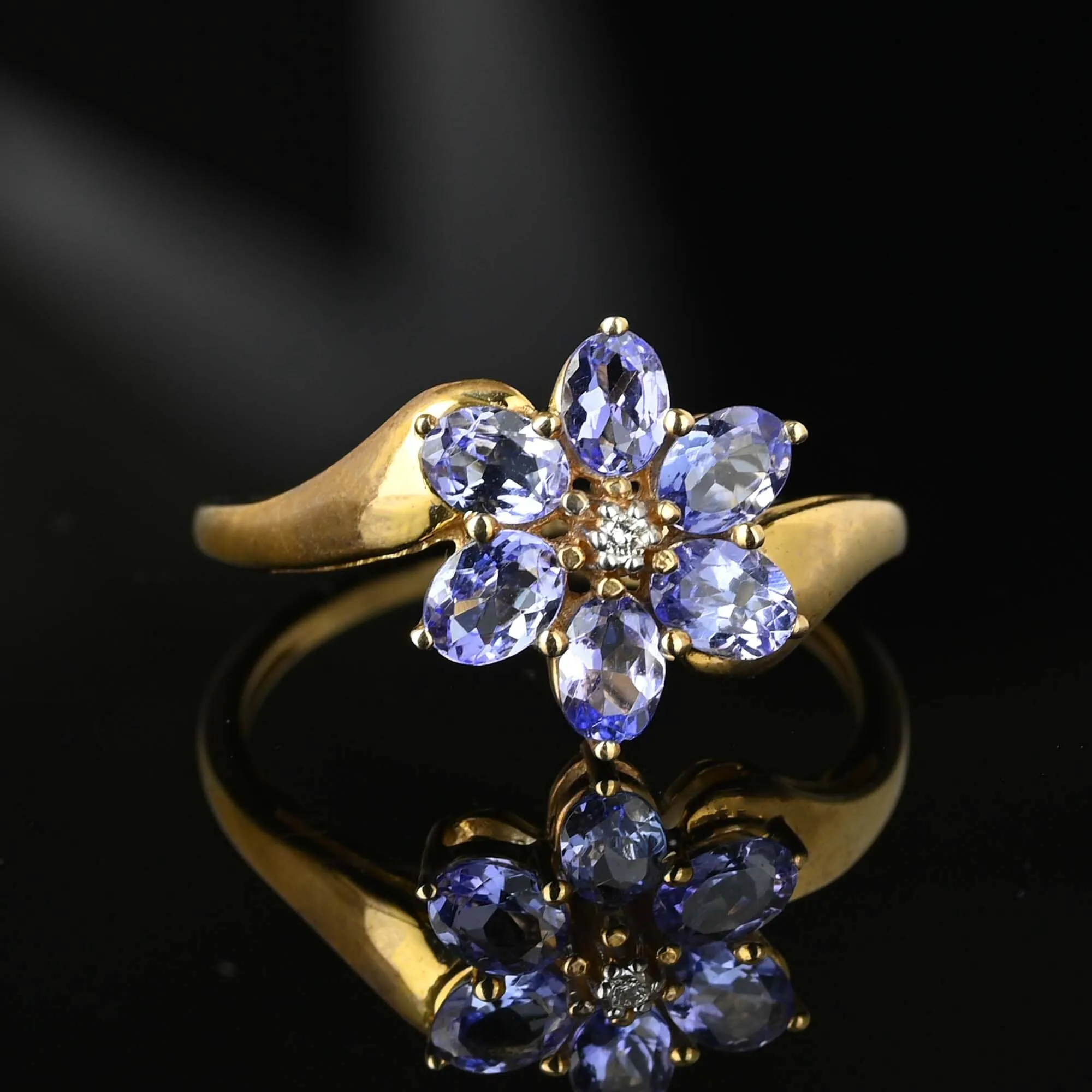 Vintage Diamond Floral Cluster Tanzanite Ring